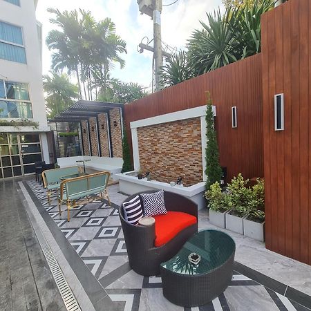 9 Suite Luxury Boutique Hotel Чиангмай Экстерьер фото