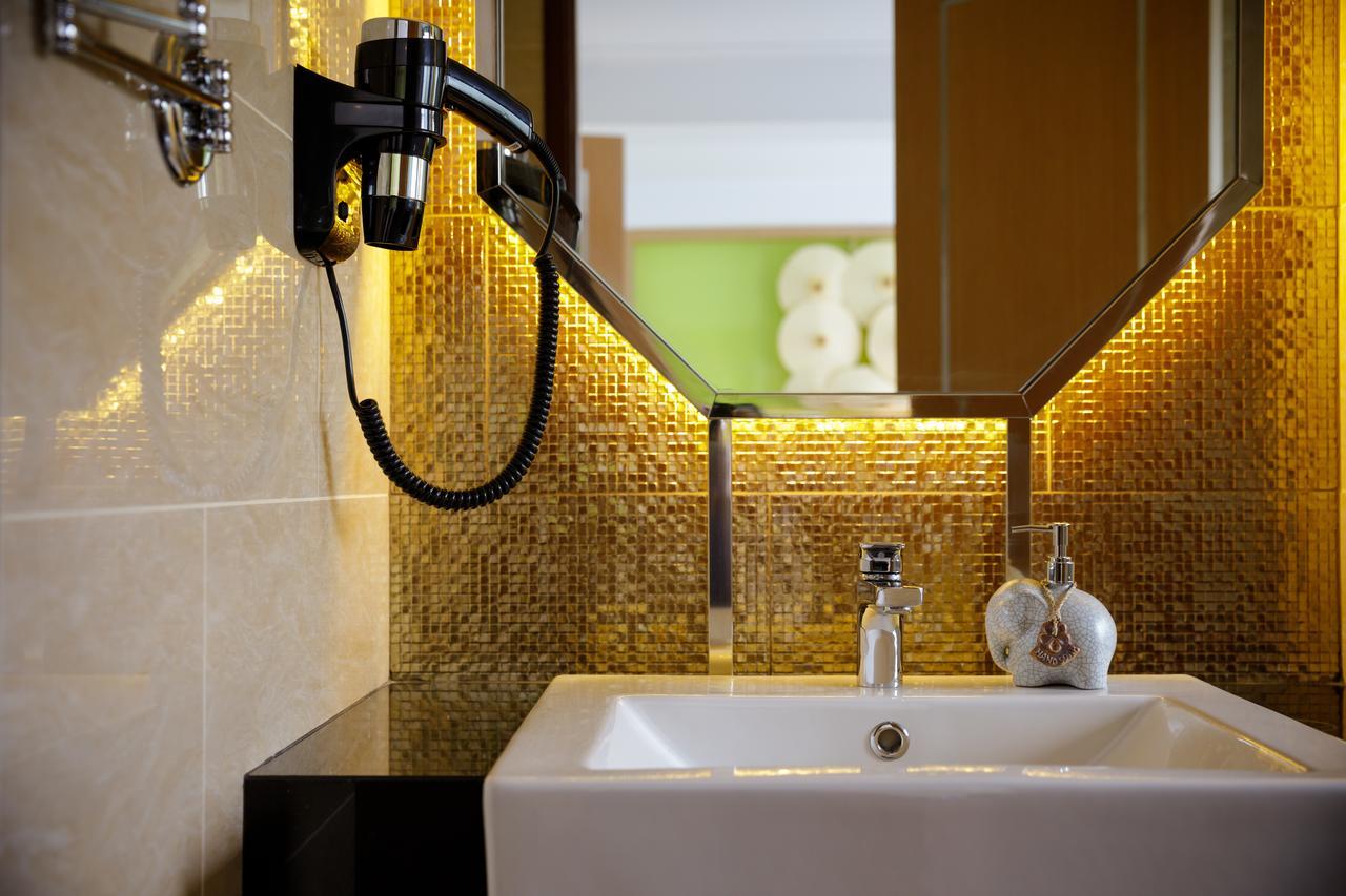 9 Suite Luxury Boutique Hotel Чиангмай Экстерьер фото